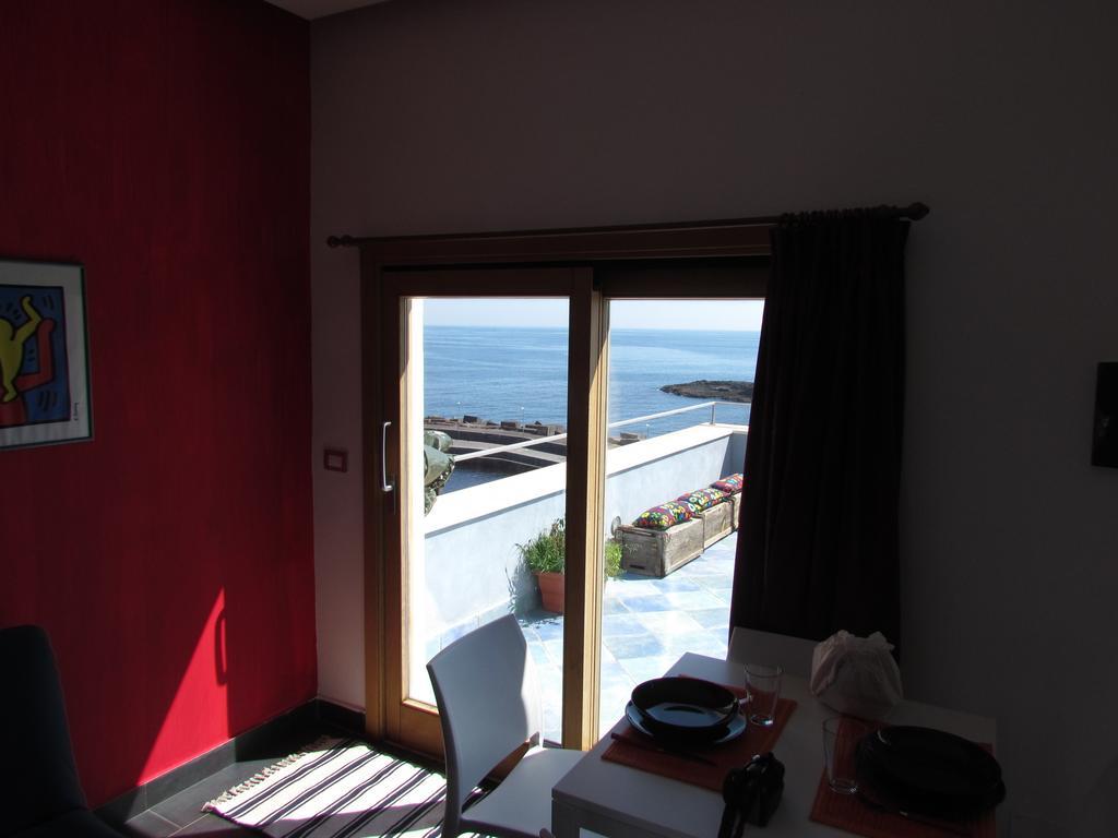La Terrazza Sul Mare Acomodação com café da manhã Aci Castello Exterior foto